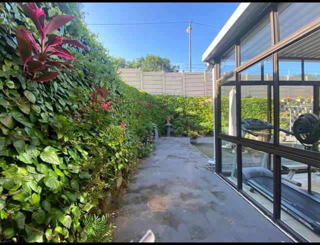 4 BEDROOM TOWNHOUSE FOR SALE IN SHERWOOD